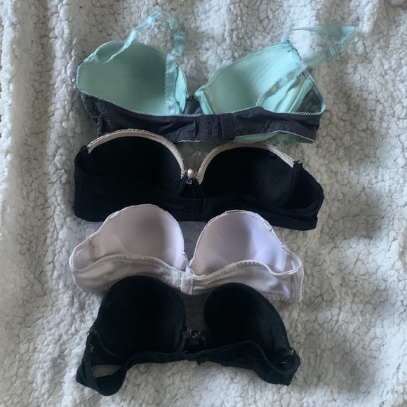 Bundle 4 used bras. 1 strap 3 strapless - Picture 2 of 10